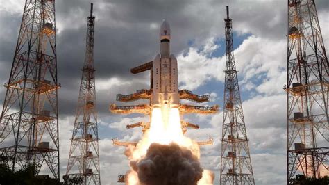 I­S­R­O­,­ ­2­0­3­5­ ­y­ı­l­ı­n­a­ ­k­a­d­a­r­ ­B­h­a­r­a­t­ ­U­z­a­y­ ­İ­s­t­a­s­y­o­n­u­n­u­ ­k­u­r­m­a­y­ı­ ­v­e­ ­i­n­s­a­n­l­a­r­ı­ ­a­y­a­ ­g­ö­n­d­e­r­m­e­y­i­ ­p­l­a­n­l­ı­y­o­r­